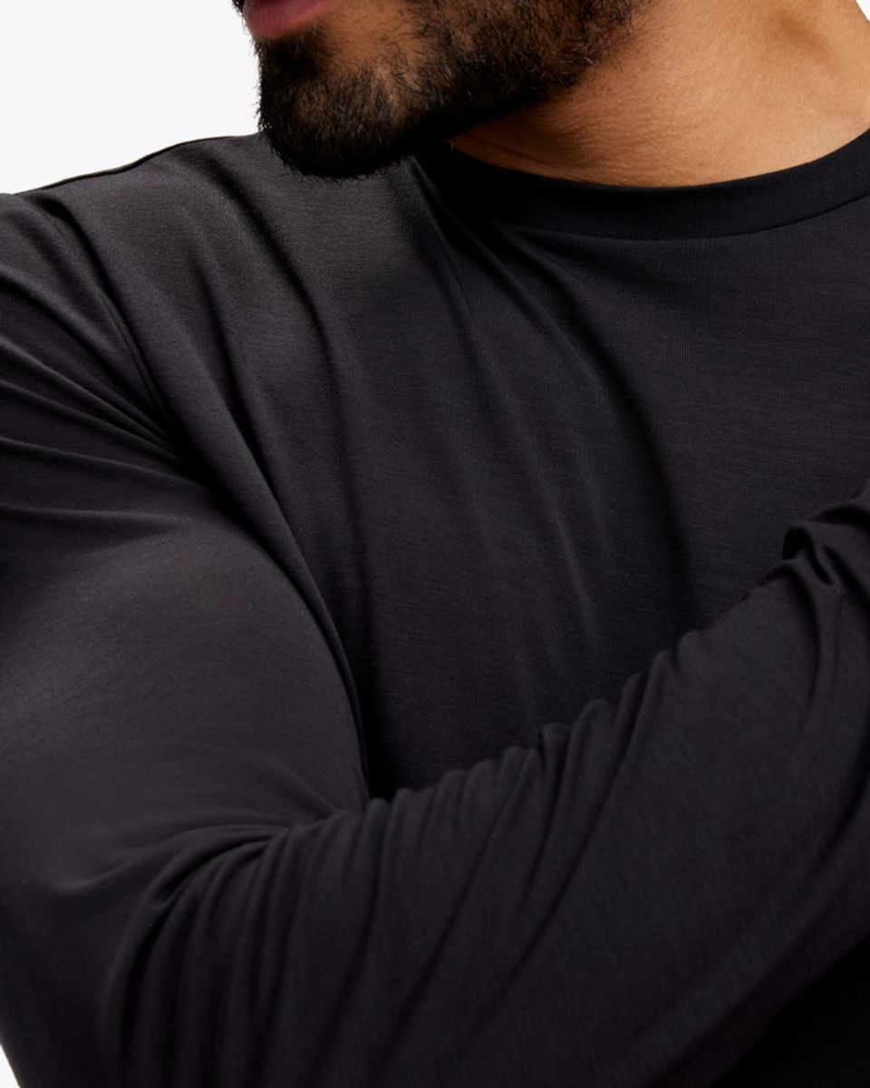 M HOKA ESSENTIAL LS TEE