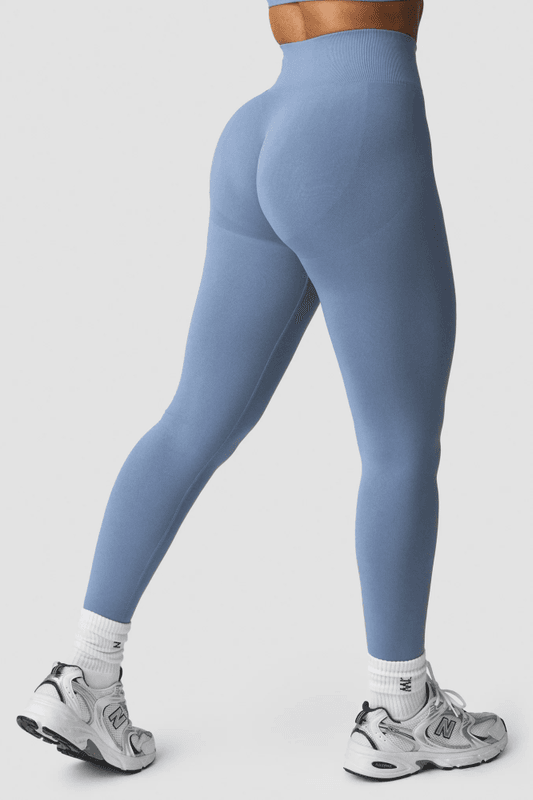 Smooth Seamless Tigh