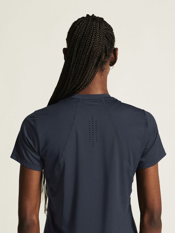 Adv Essence Ss Tee 2 W